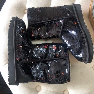 New UGG Classic Short Sequin Boot, Black Sparkly Boots, UGGs w Sequins, Booties